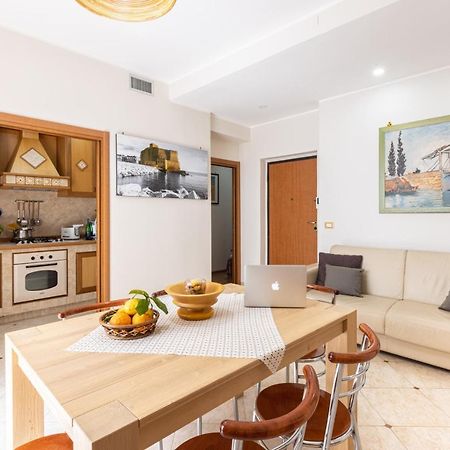 Sorrentovibes - Spacious 3 Bedrooms Apartment In Sorrento Oldtown エクステリア 写真