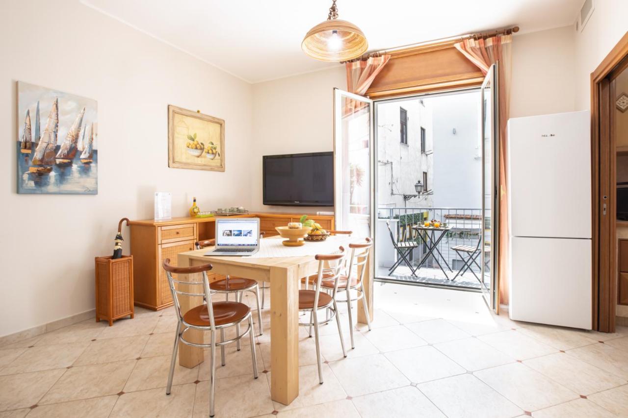 Sorrentovibes - Spacious 3 Bedrooms Apartment In Sorrento Oldtown エクステリア 写真